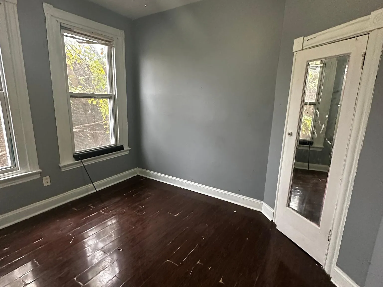2 bed, $1,100 — Photo 2