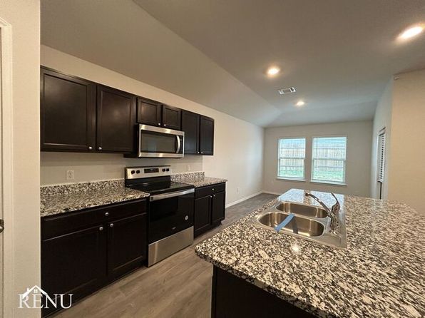 373 Jacquard Ct, Troy, TX 76579