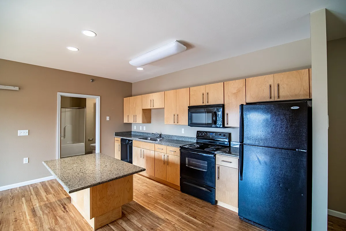 Building Photo - Mandan Place Apartments