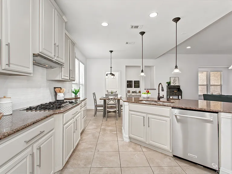 1034 Blanco Dr — Photo 14