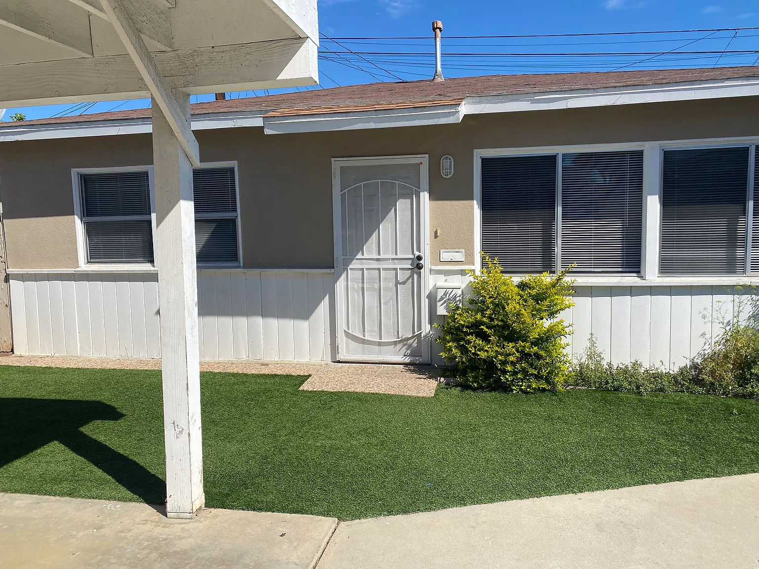 2 bed, 700 sqft, $2,695 — Photo 1