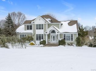 86 Louise Court, Riverhead, NY 11901