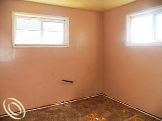 5th image of 11884 Garfield St