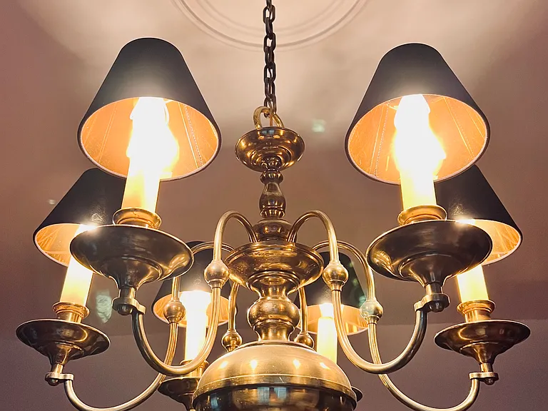 Antigue chandelier from New York city.