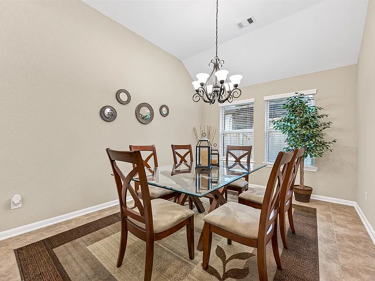 7 Cayahoga Ct — Photo 8