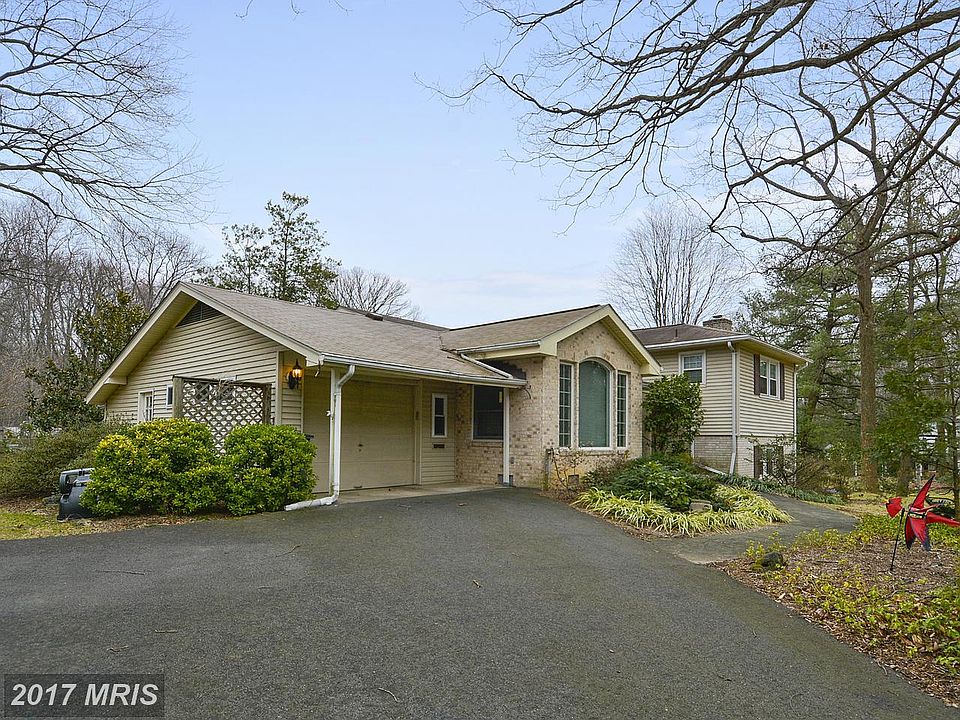 1st image of 4913 Dodson Dr