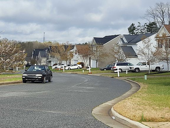 5th image of 1933 Briar Run Dr