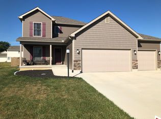 1158 Parklawn Ct, Troy, OH
