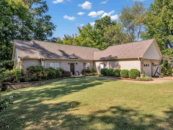 178 Reynolds Dr, Rogersville, AL 35652