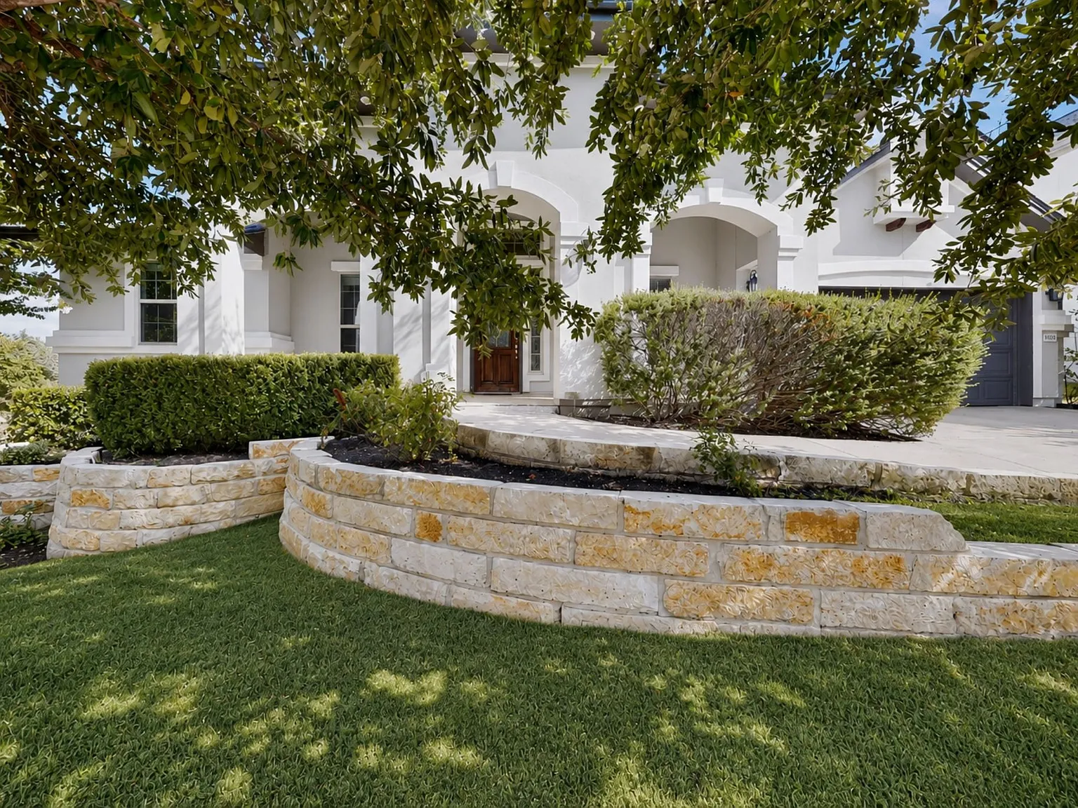 4 bed, 3.5 bath, 3347 sqft, $3,800 — Photo 4