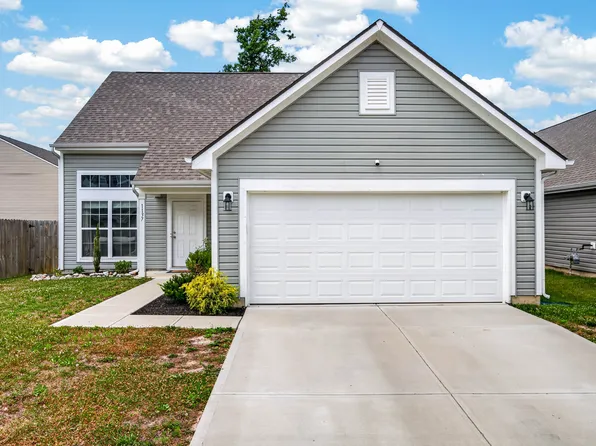 1137 N Aberdeen Dr, Franklin, IN 46131