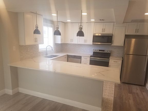 4th image of 4465 Beacon Dr Unit A