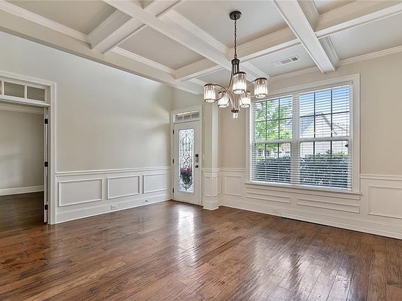 3rd image of 4530 Fernbrook Pl