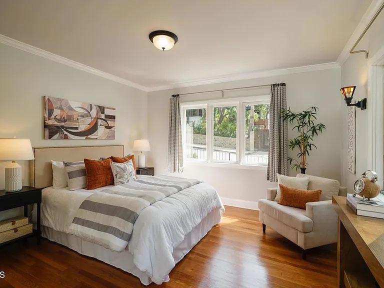501 Fremont Ln — Photo 21