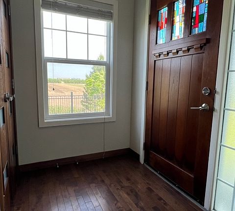 2nd image of 1555 Paton Cres