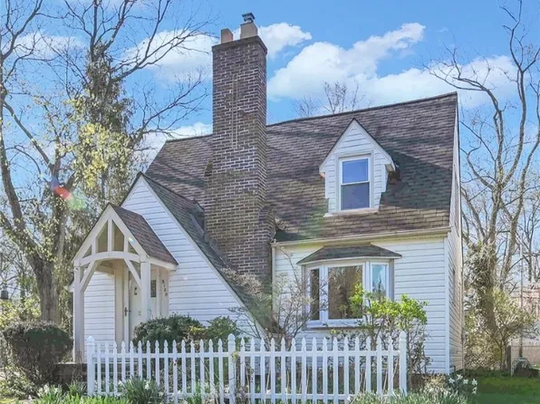 5180 Case Ave, Lyndhurst, OH 44124