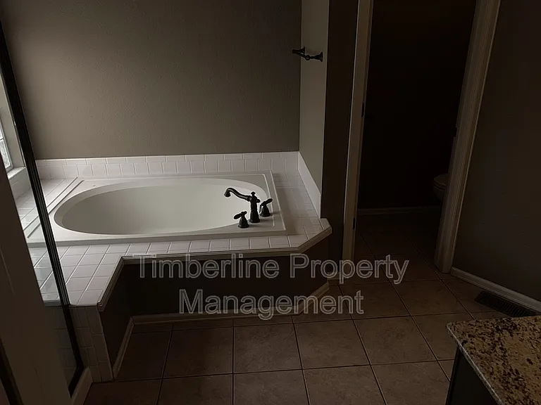 2511 Antietam Ln — Photo 33
