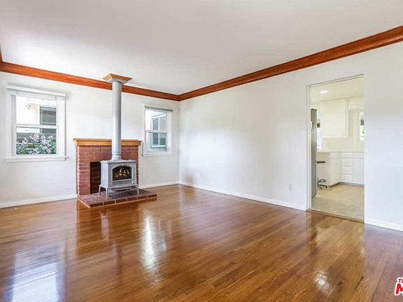 5th image of 411 San Pascual Ave