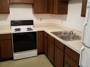 2115 Walnut St #6, Cedar Falls, IA 50613