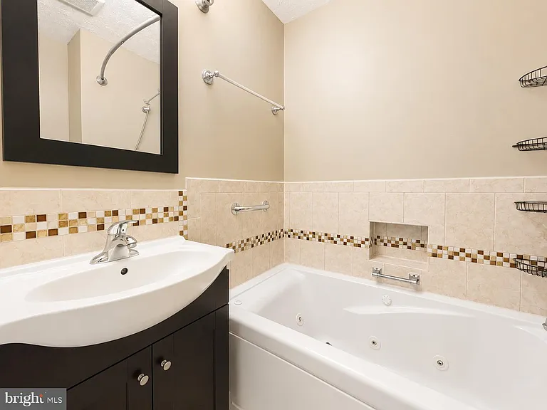13354 Jasper Ct — Photo 16