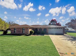 301 Stage Coach Rd, Burnet, TX 78611