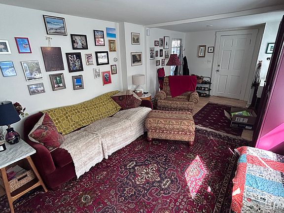 4th image of 237 Elmwood Ave Unit 1