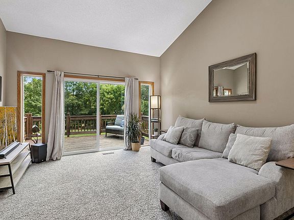 5th image of 13185 Island View Dr NW