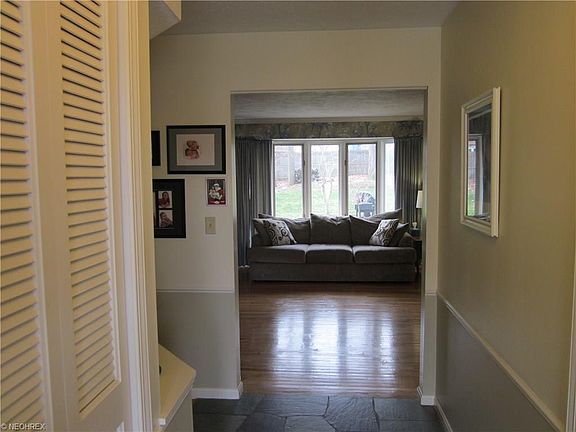 5th image of 8421 Dogwood Ln