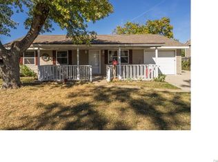 1102 Bookwalter Ave, New Carlisle, OH