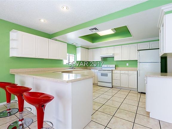 5th image of 2964 Boise St