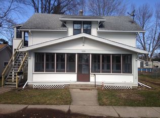 1215 Clinton St, Algonac, MI 48001