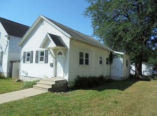 808 7th St SW, Cedar Rapids, IA 52404