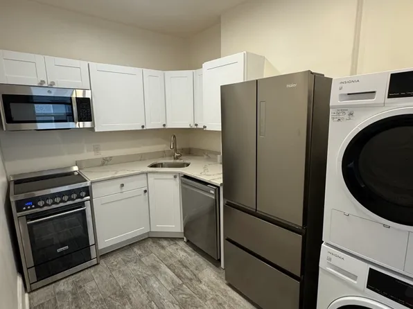 1086 Commonwealth Ave APT 305, Boston, MA 02215