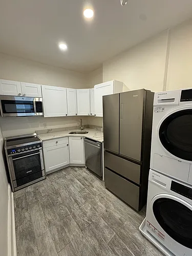 1086 Commonwealth Ave #305 Photo 1