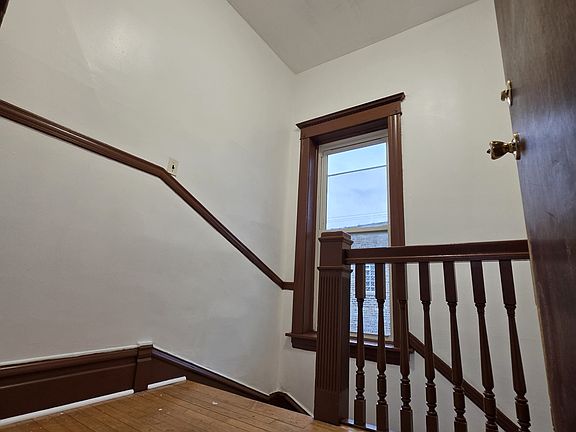 2nd image of 1138 N Hamlin Ave #2