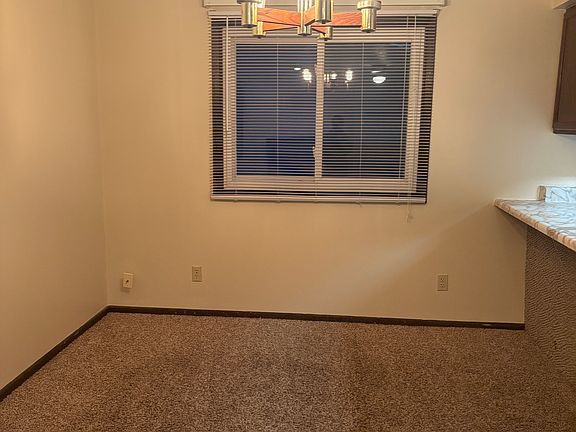 5th image of 636-638 Garnet Dr #636