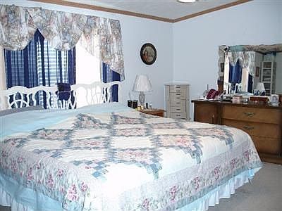 4th image of 442 Pin Oak Cir