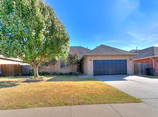 4108 Notting Hill Dr, Moore, OK 73160