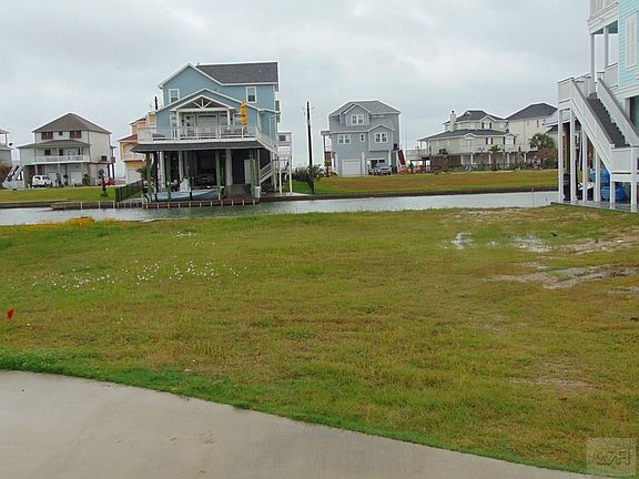 4th image of 518 Neptune Cir