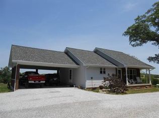 27 County Road 400 E, Albion, IL 62806