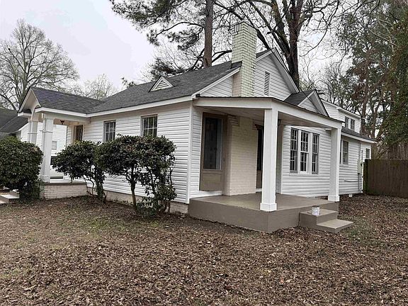 2nd image of 125 E Sherrod Ave