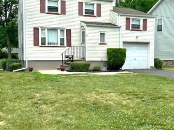 220 Penfield Pl, Dunellen, NJ 08812
