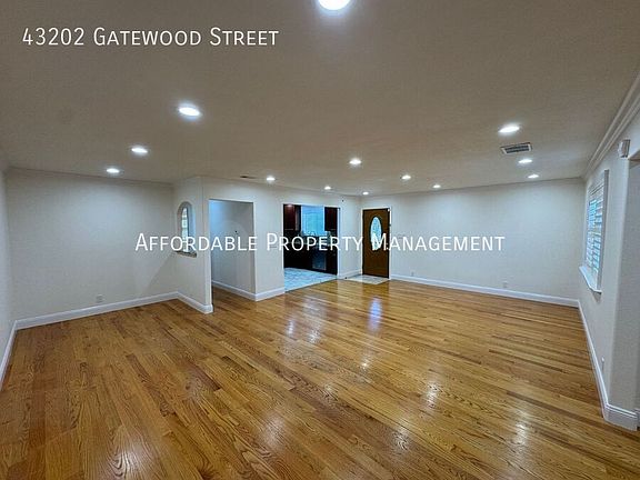 2nd image of 43202 Gatewood St