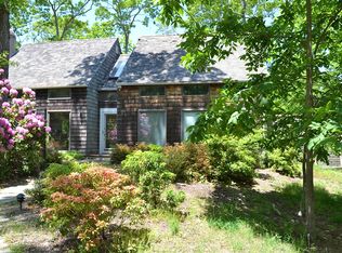 11 Chapel Ln, East Hampton, NY 11937