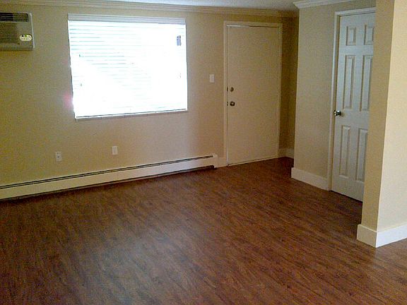3rd image of 3350 S Clarkson St APT 301
