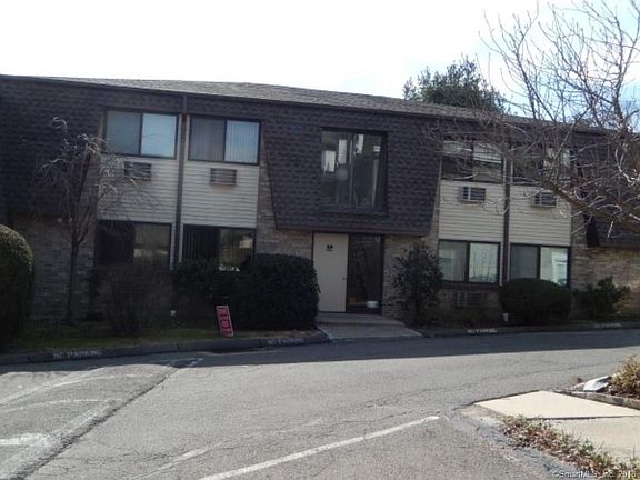 2nd image of 255 Strawberry Hill Ave Unit F11