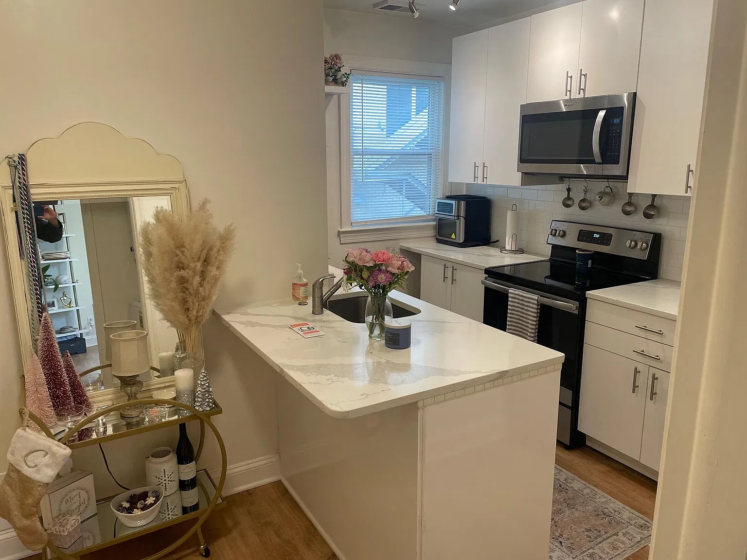 2 bed, $2,450 — Photo 2