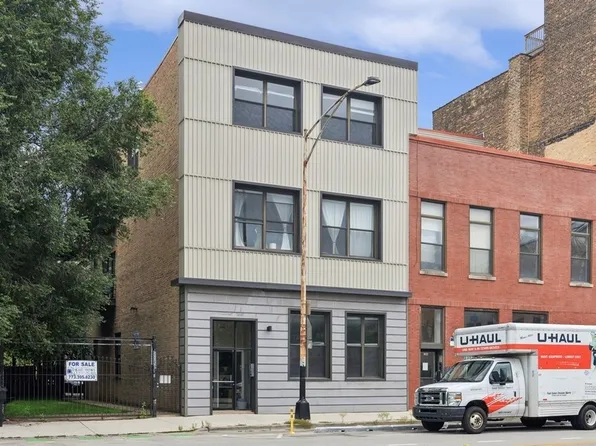 1346 W Augusta Blvd #1, Chicago, IL 60642