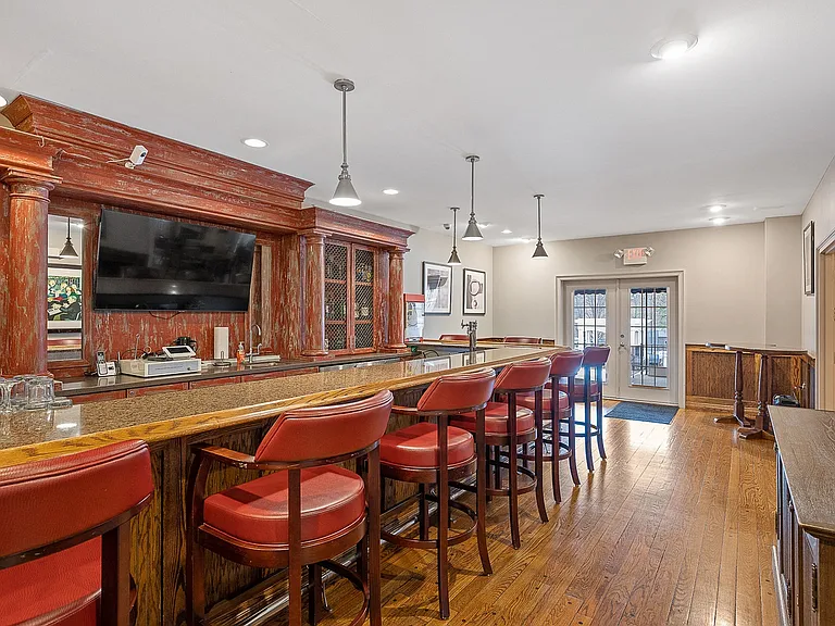Indian Creek Apartments and Townhomes — Photo 41