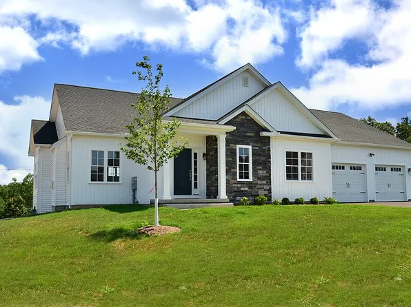 210 Bayberry Rd, Manchester, CT 06040